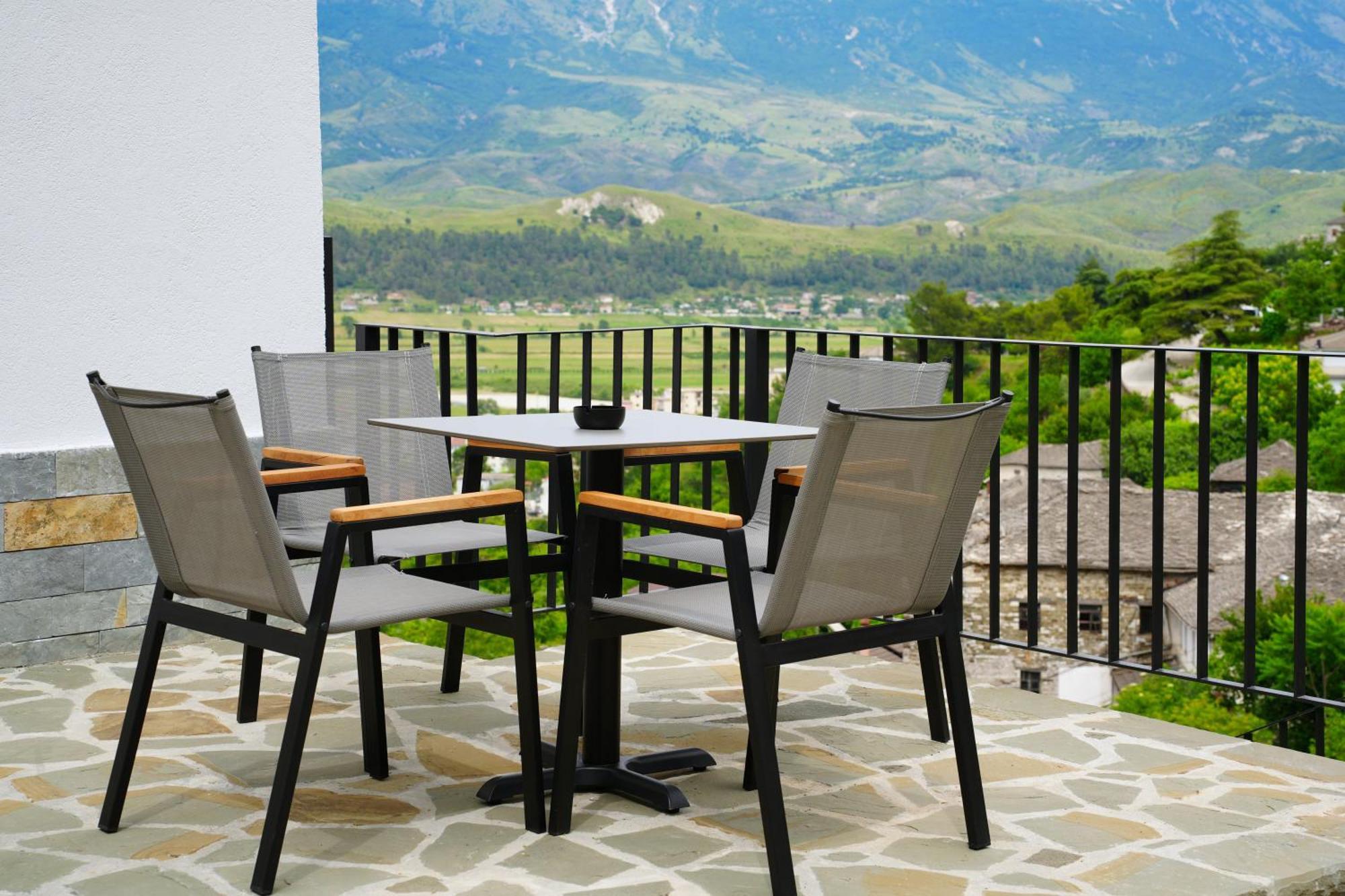 Castlefront Villa Gjirokastra Zewnętrze zdjęcie