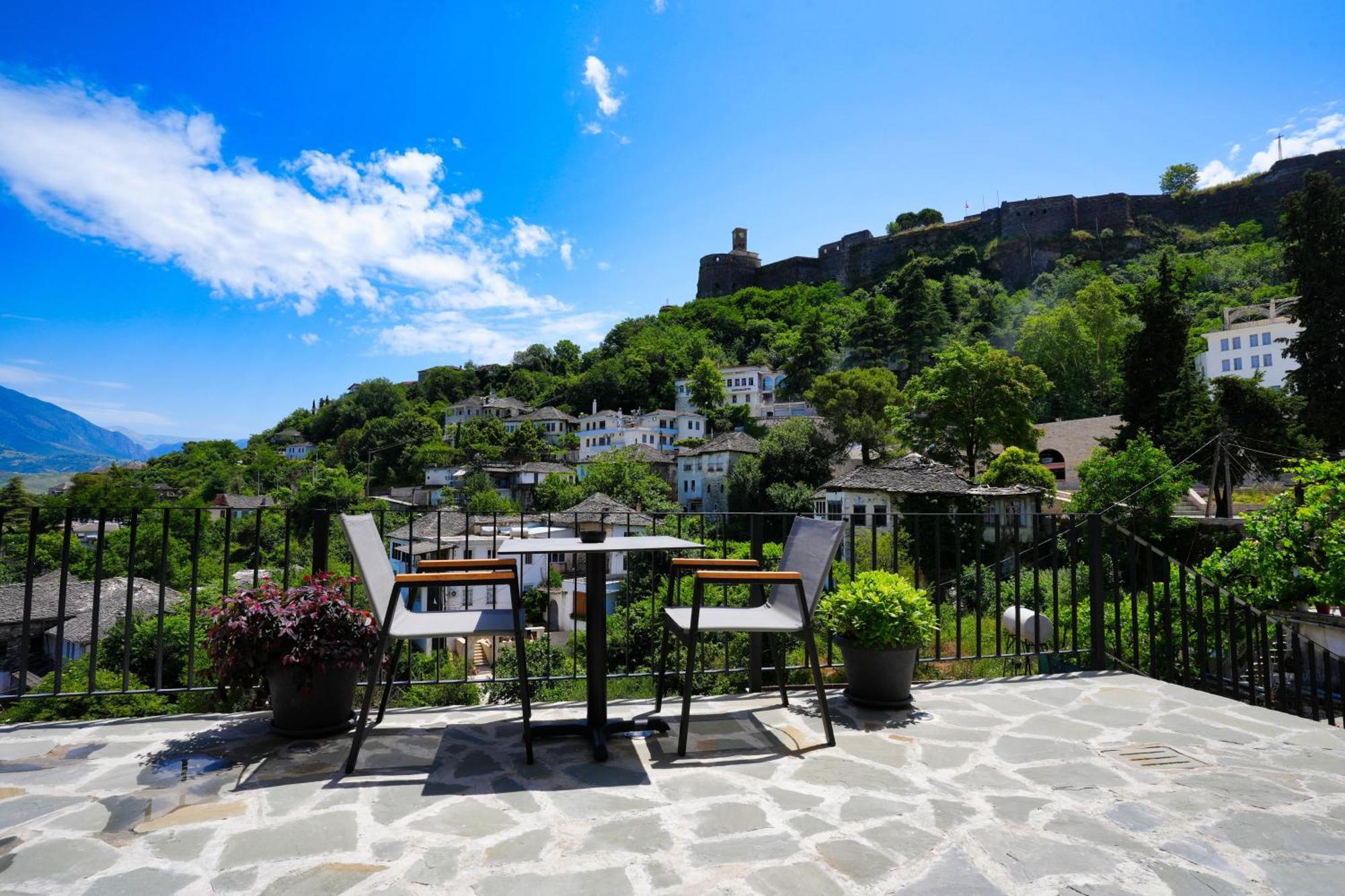 Castlefront Villa Gjirokastra Zewnętrze zdjęcie